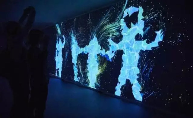 ýwˇg:ܻͶӰbãӿg Quantum Space