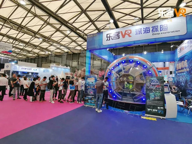 VR2019 IAAPA޲[